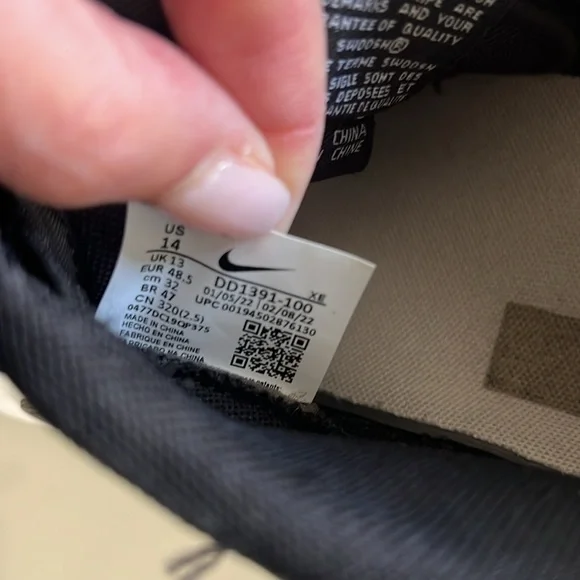 Nike Dunk low Panda Men's Black and White Sneakers in men’s size 14 good condn - Picture 8 of 8